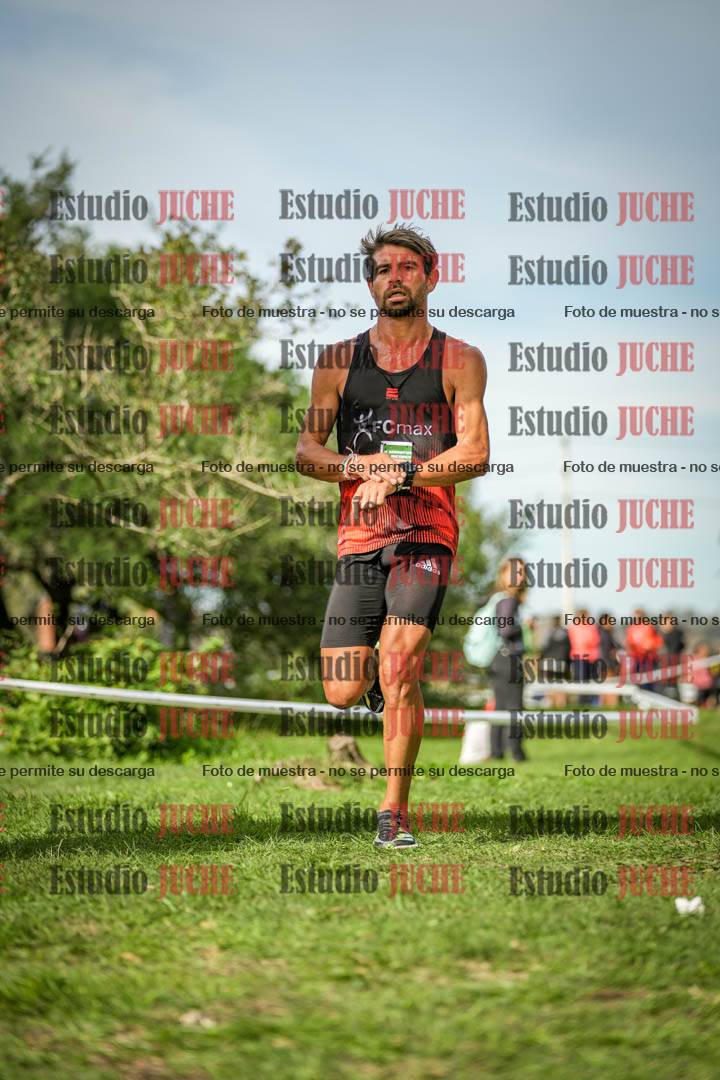 Fotos de la llegada del cross de 8000 m