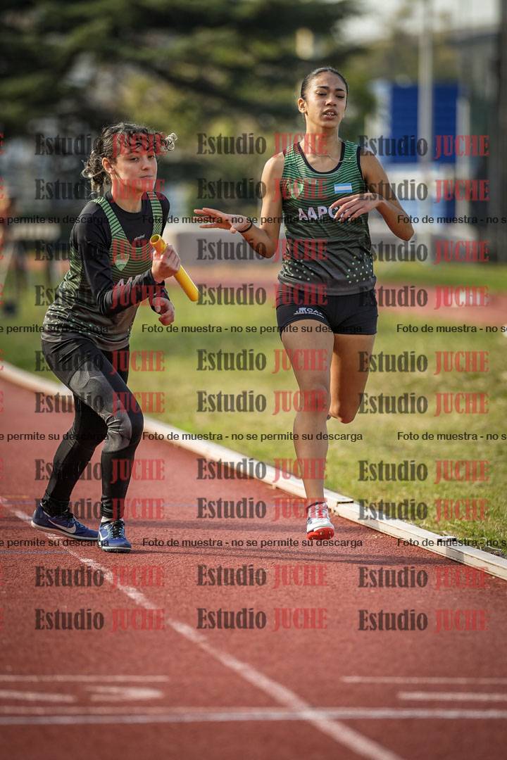 Fotos de las postas 4x400 m llanos de mujeres