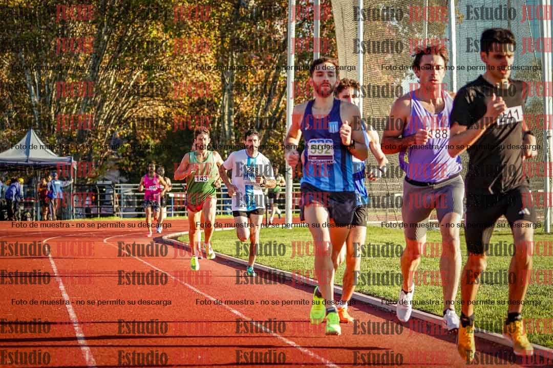 Fotos de los 3000 m llanos de varones