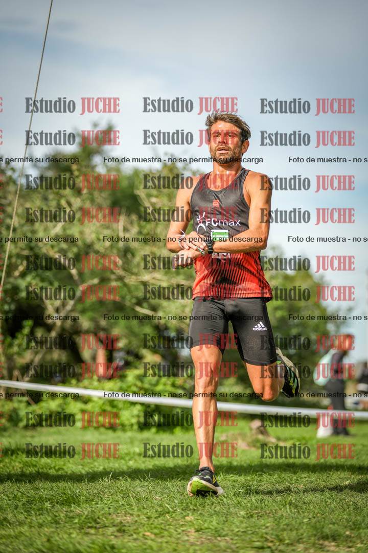 Fotos de la llegada del cross de 8000 m