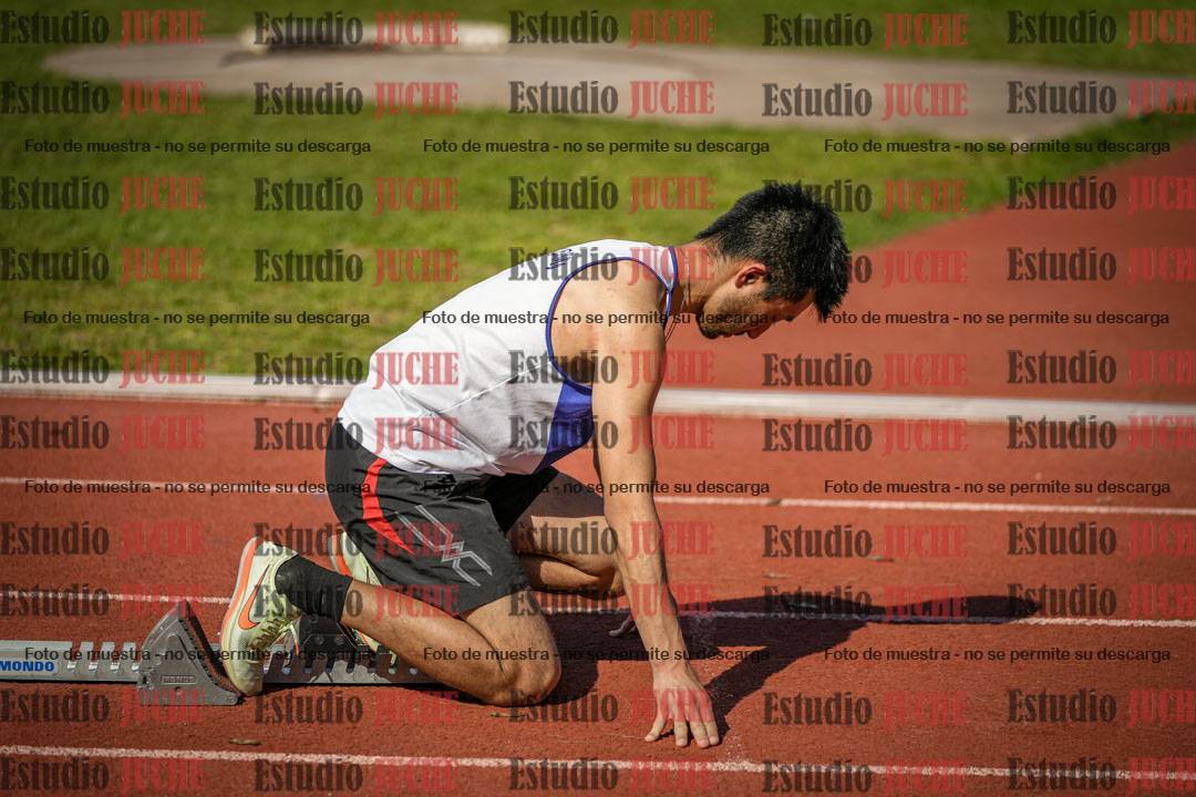 Fotos de los 400 m llanos de varones