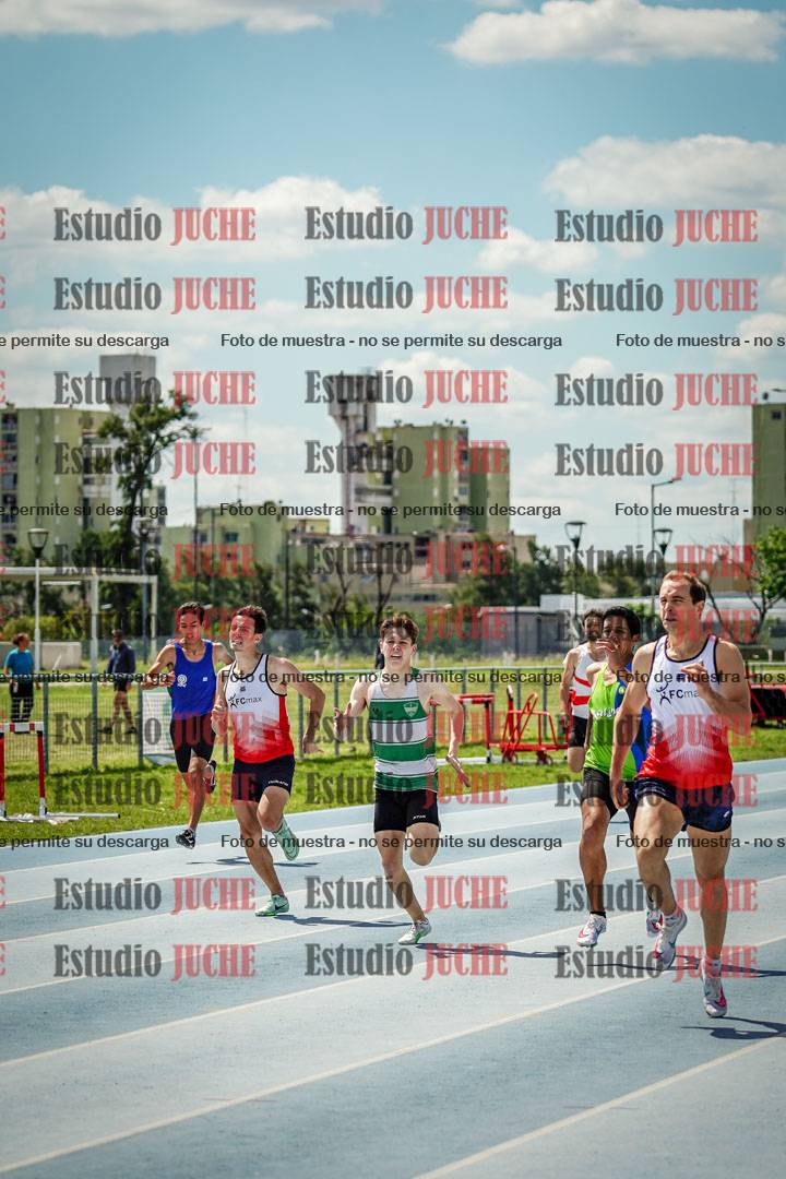 Fotos de los 400 m llanos de varones
