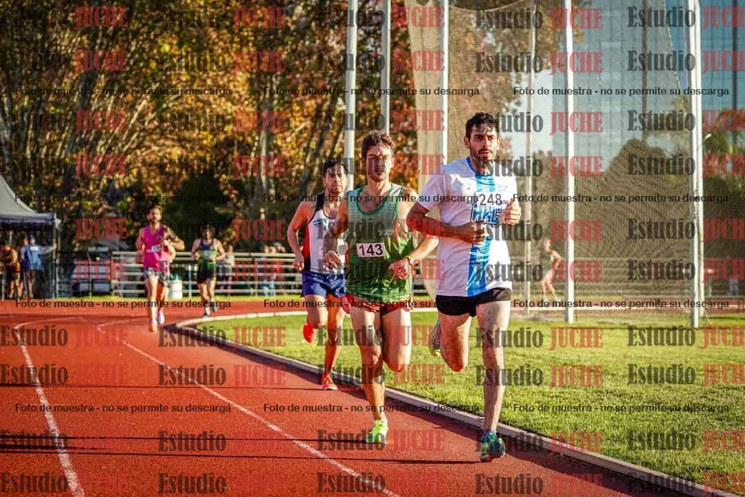 Fotos de los 3000 m llanos de varones
