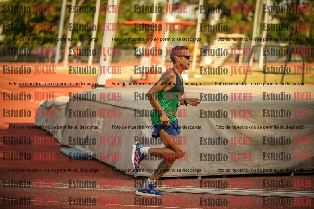 Fotos de los 5000 m llanos de mujeres y varones