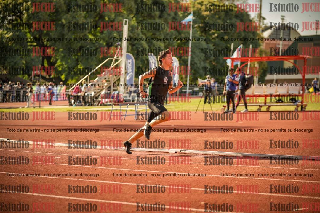 Fotos de los 400 m llanos de varones