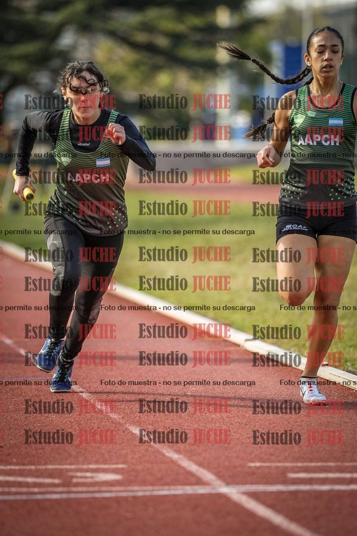 Fotos de las postas 4x400 m llanos de mujeres