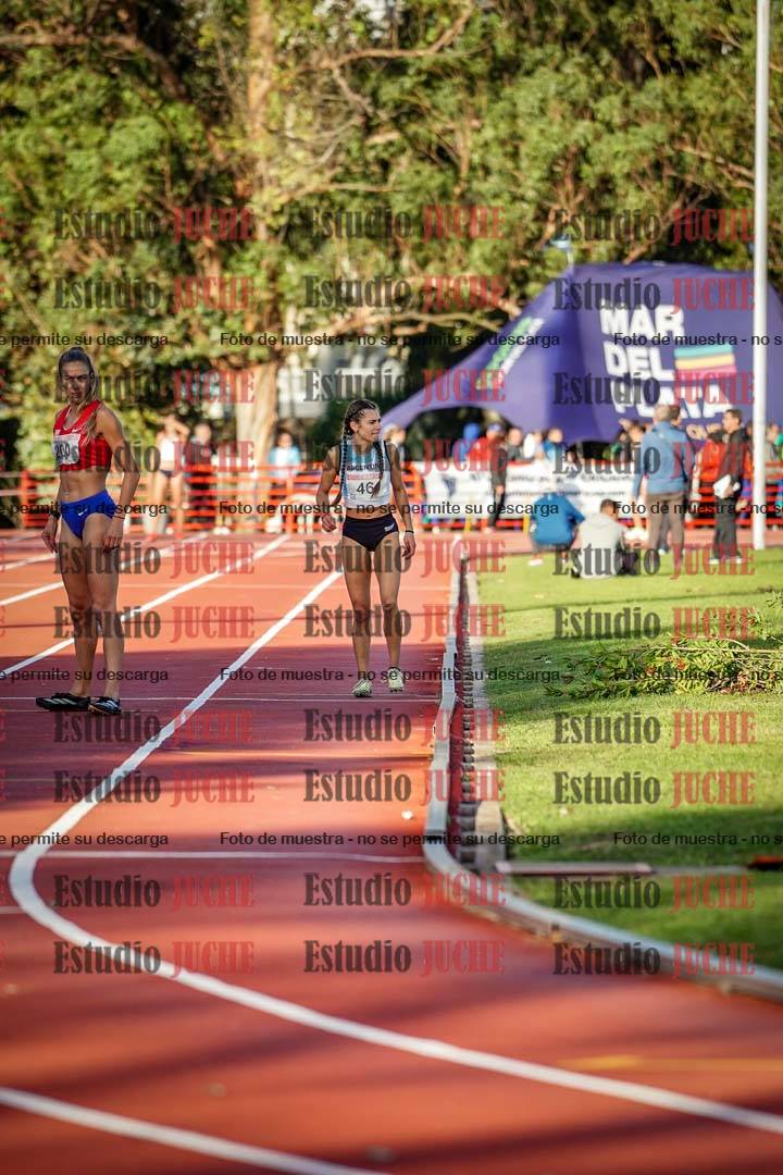 Fotos de los relevos 4x100 m de mujeres