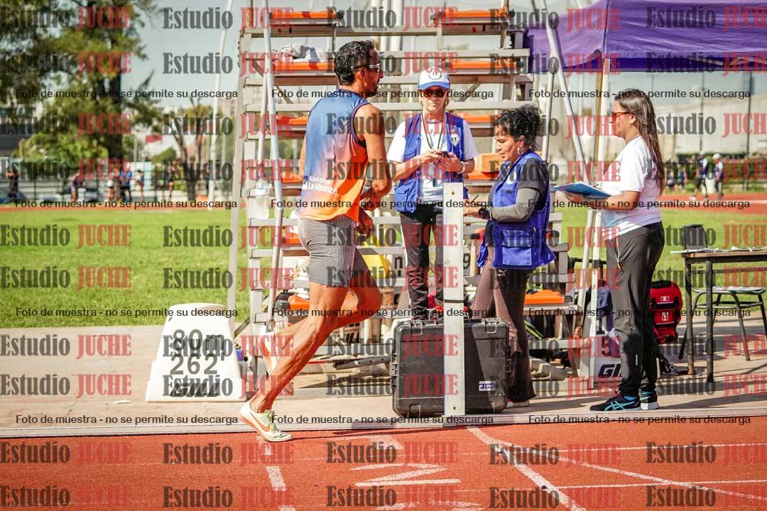 Fotos de los 800 m llanos de varones
