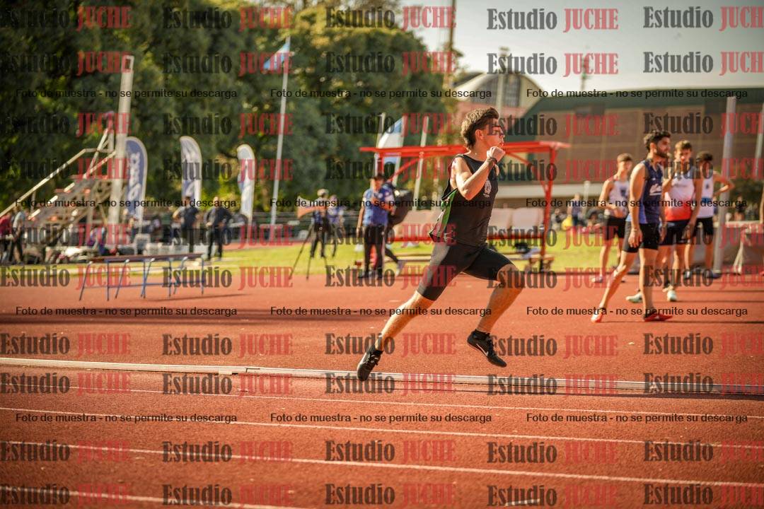 Fotos de los 400 m llanos de varones