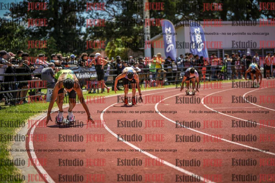 Fotos de los 400 m llanos de varones