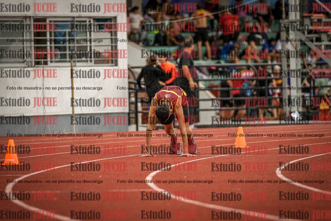 Fotos de los 400 m llanos de varones