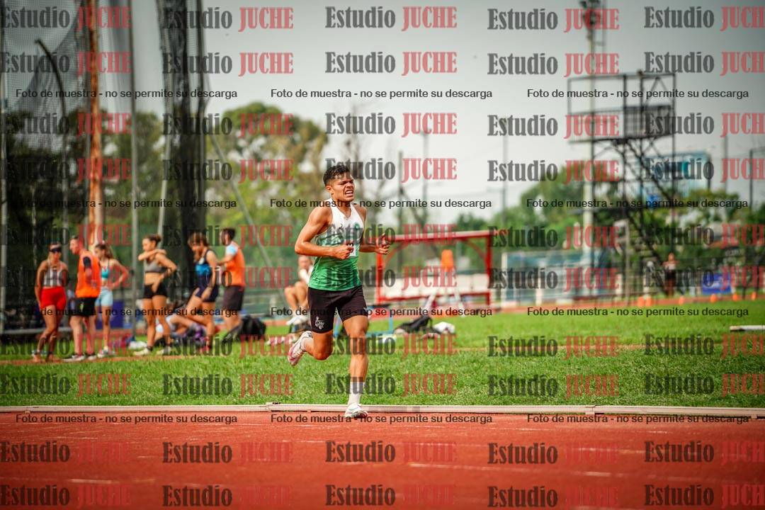 Fotos de los 3000 m con obstáculos de varones