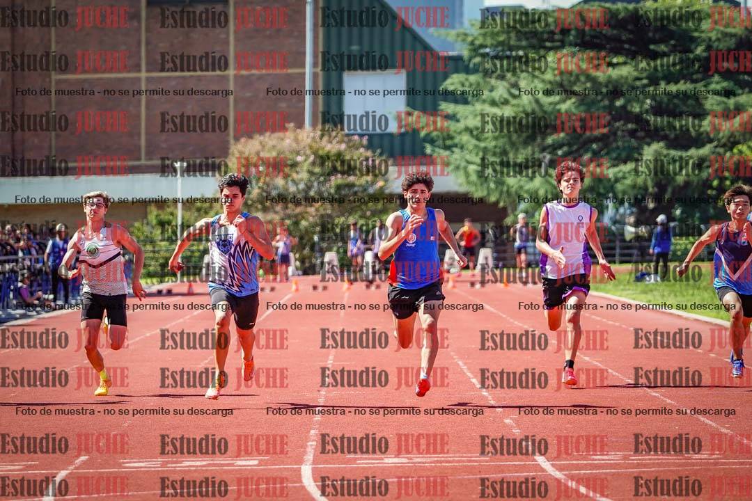 Fotos de los 80 m de varones