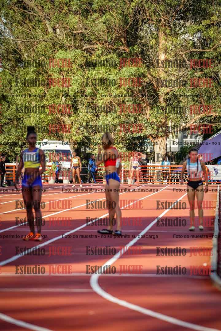 Fotos de los relevos 4x100 m de mujeres