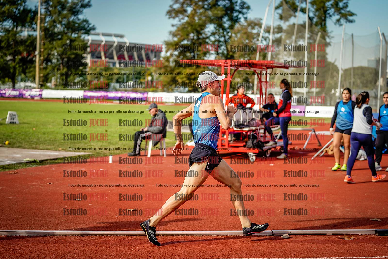 Fotos de los 3000 m con obstáculos de varones
