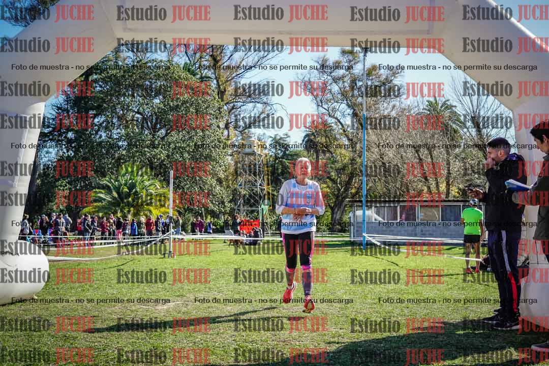 Fotos de la llegada del cross de 1500 m