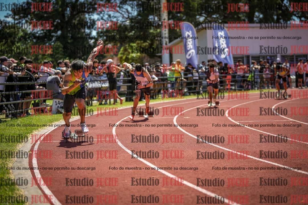 Fotos de los 400 m llanos de varones