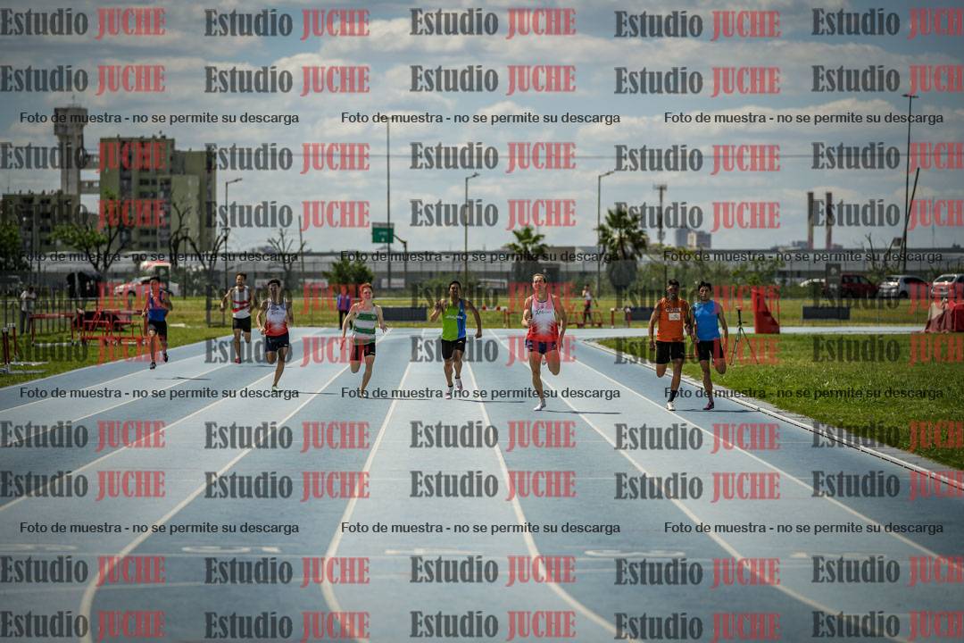 Fotos de los 400 m llanos de varones