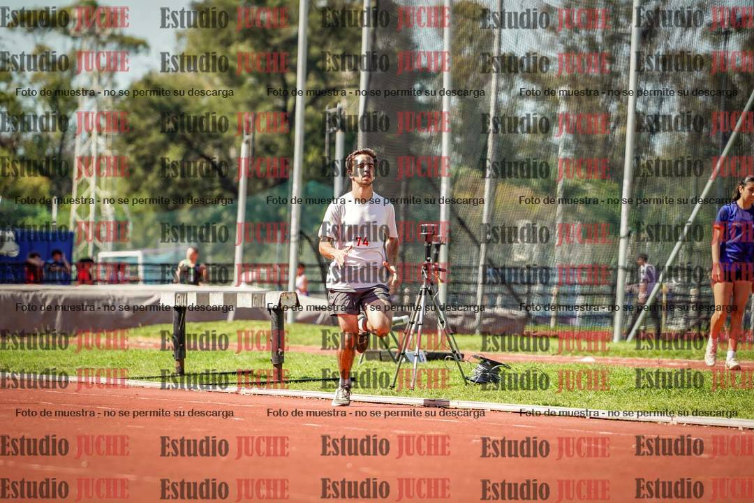 Fotos de los 800 m llanos de varones