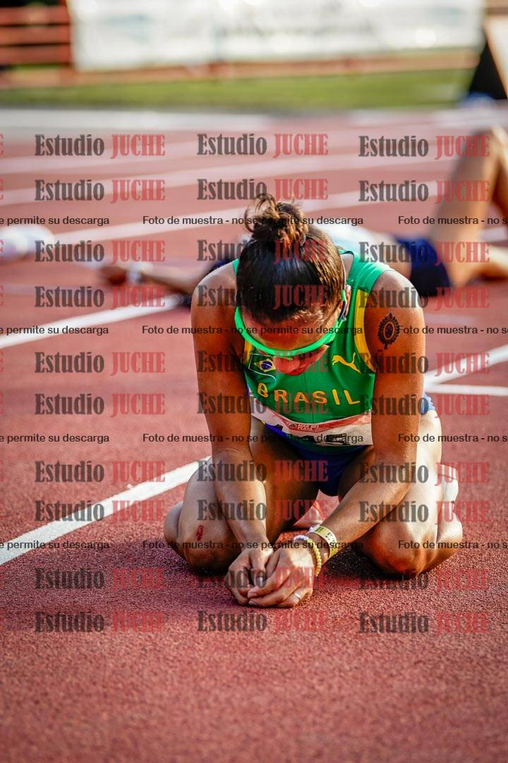 Fotos de algunos extras y podios del día 1