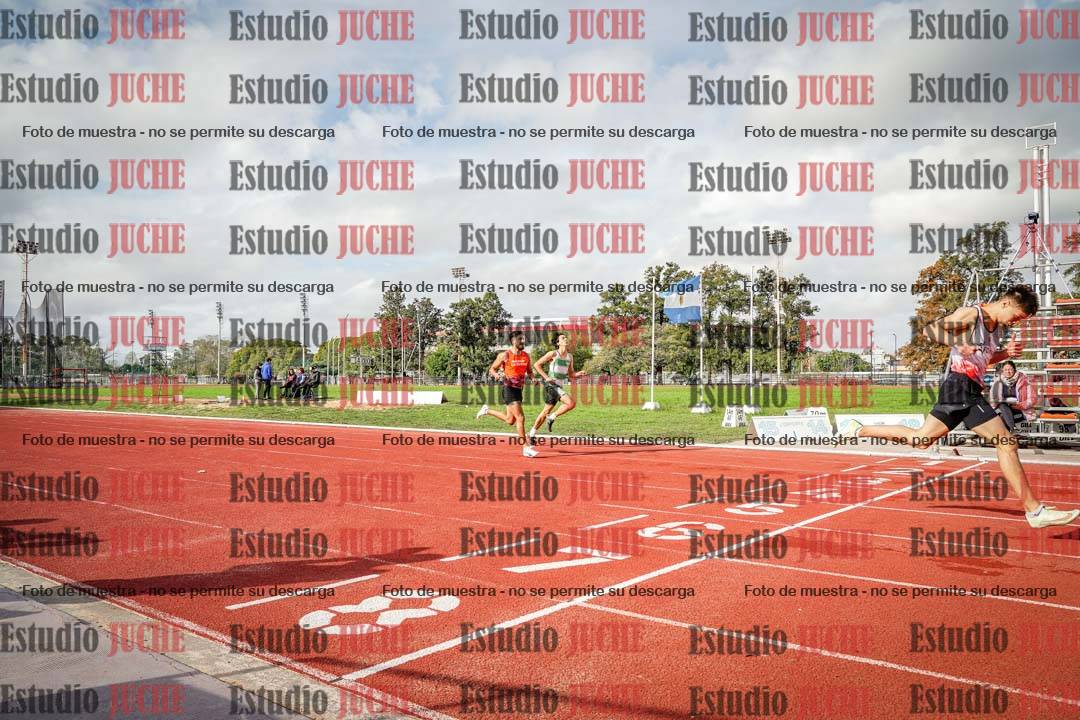 Fotos de los 400 m llanos de varones