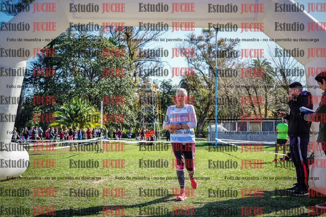 Fotos de la llegada del cross de 1500 m