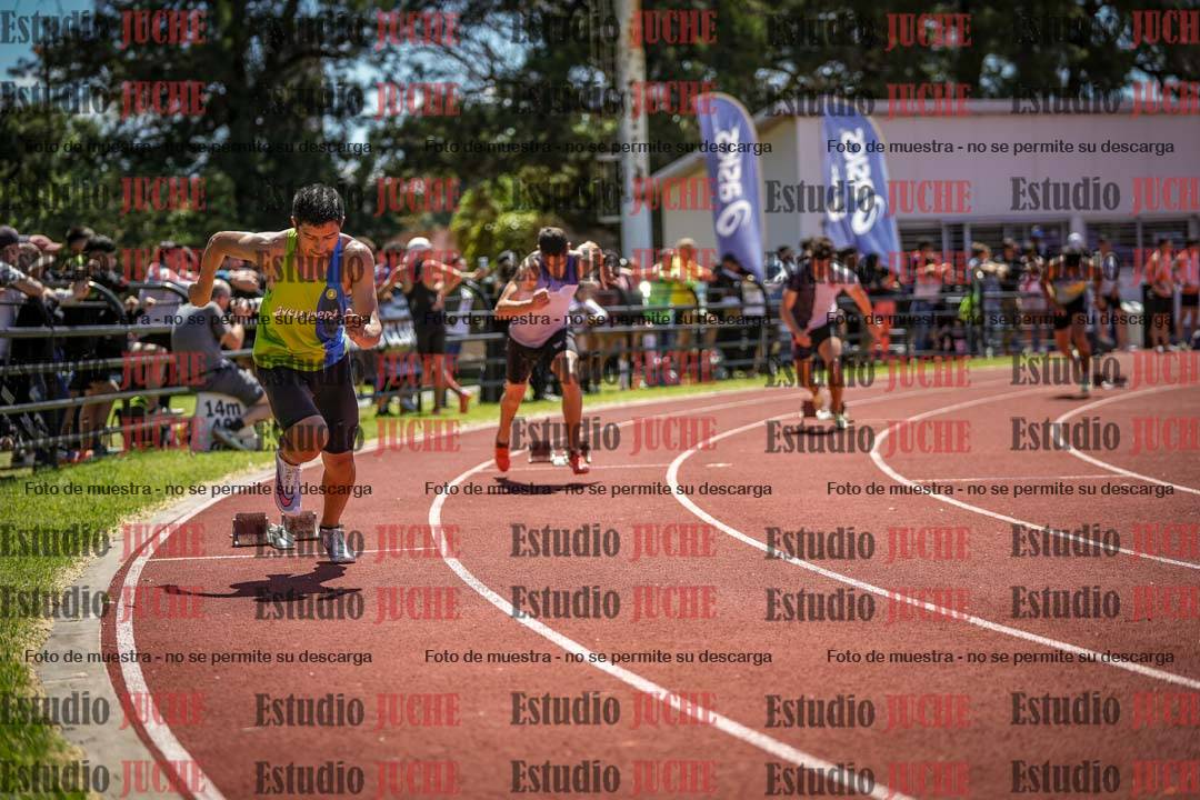 Fotos de los 400 m llanos de varones