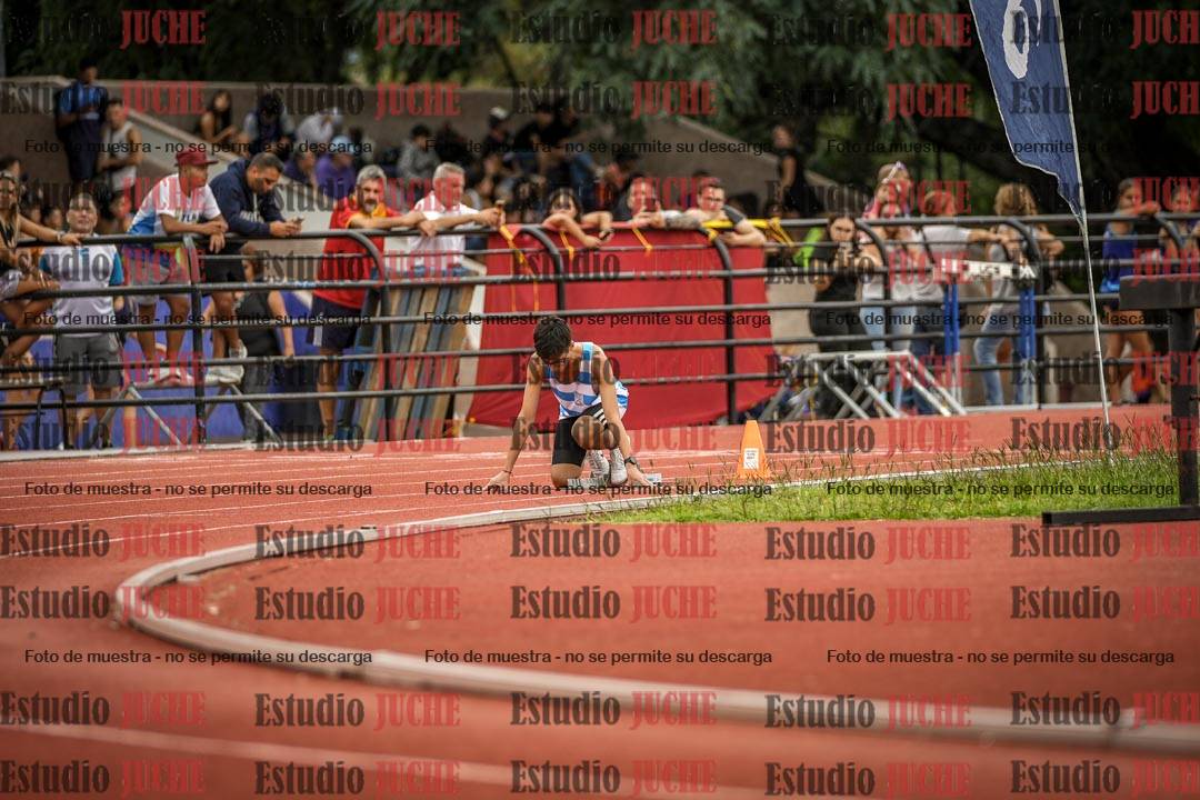 Fotos de los 400 m llanos de varones