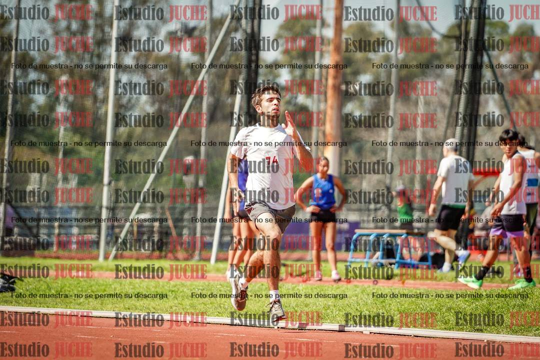 Fotos de los 800 m llanos de varones