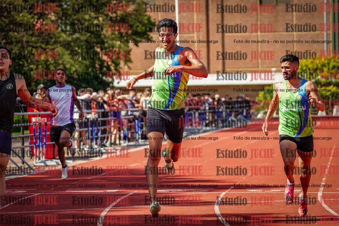 Fotos de los 200 m llanos de varones