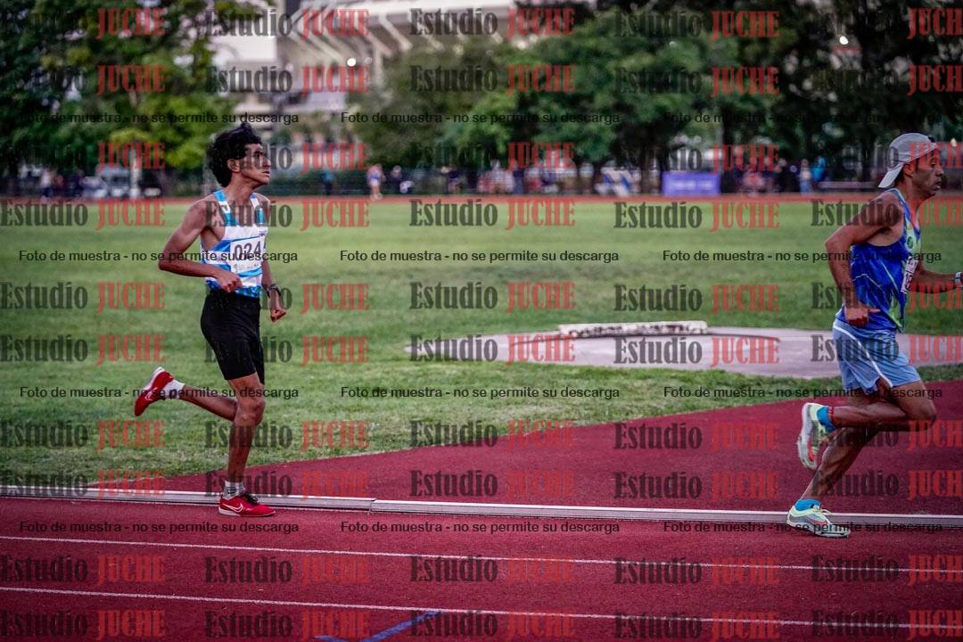 Fotos de los 1500 m llanos de varones