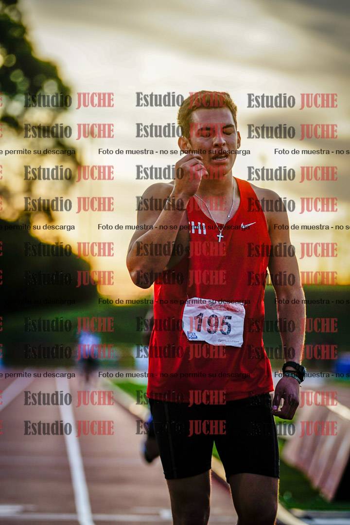Fotos de los 1500 m llanos de varones - deca 10