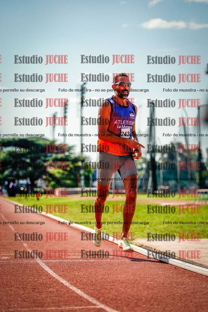 Fotos de los 800 m llanos de varones