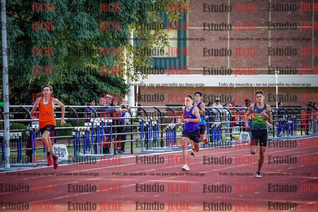 Fotos de los 400 m llanos de varones
