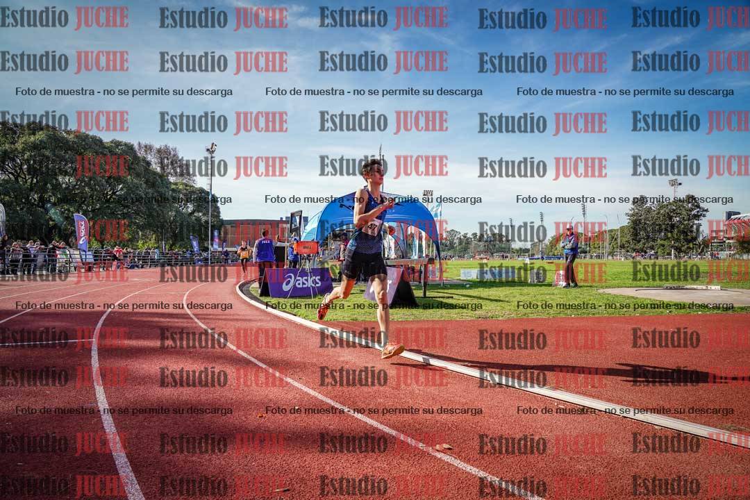 Fotos de los 1500 m de varones - decatlón 10