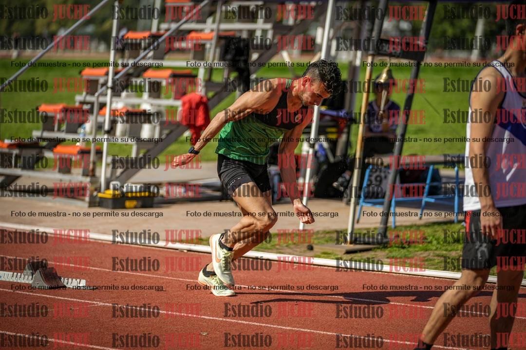 Fotos de los 400 m llanos de varones