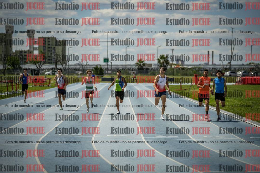 Fotos de los 400 m llanos de varones
