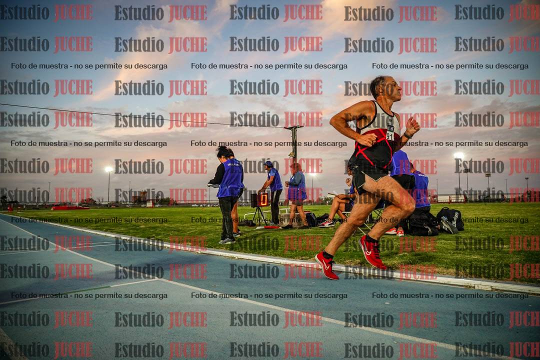 Fotos de los 3000 m llanos de varones