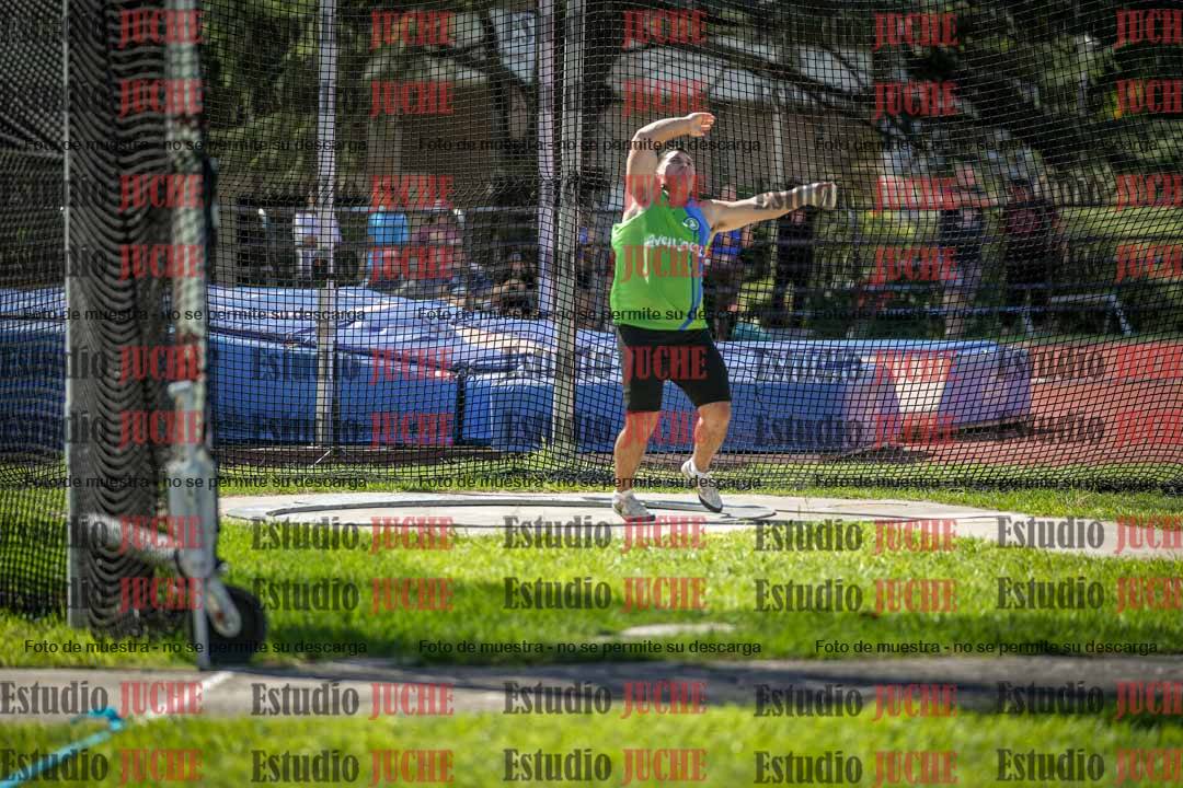 Fotos del lanzamiento de martillo de varones