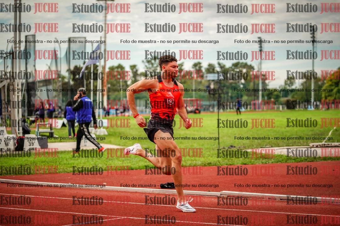 Fotos de los 400 m llanos de varones