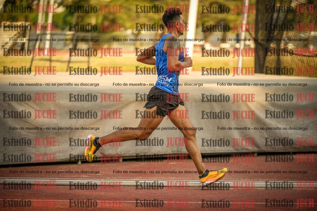 Fotos de los 5000 m llanos de mujeres y varones