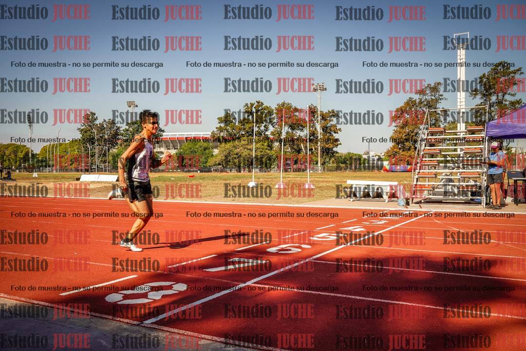 Fotos de los 400 m llanos de varones
