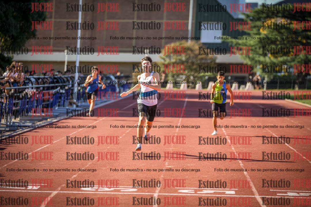 Fotos de los 400 m llanos de varones