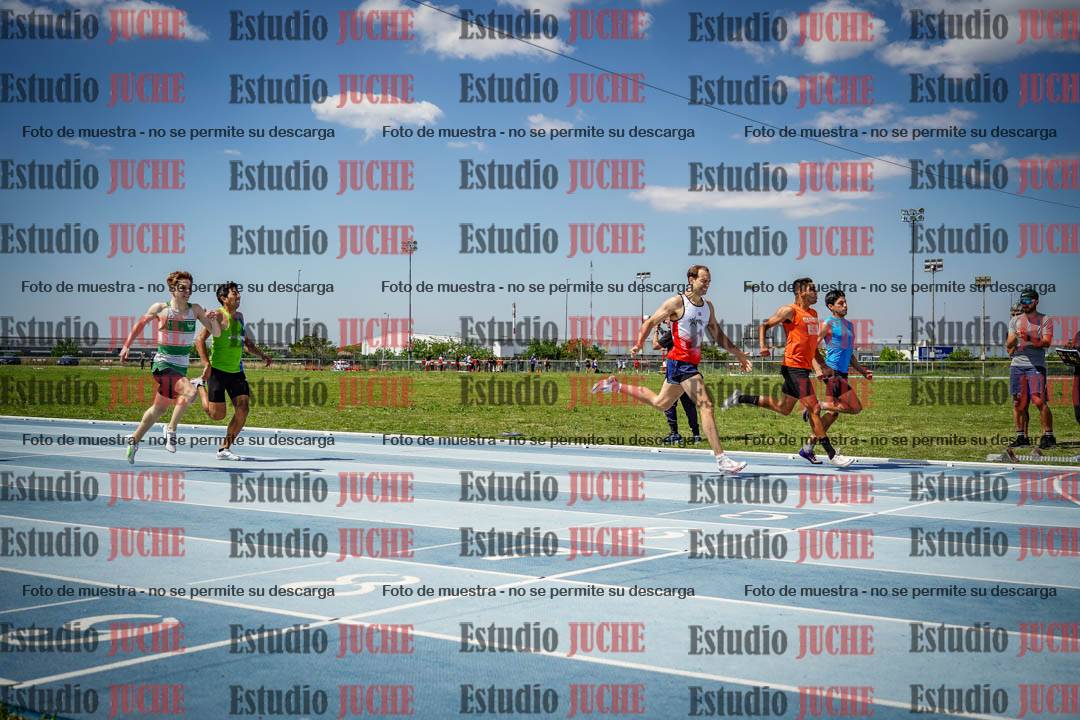 Fotos de los 400 m llanos de varones