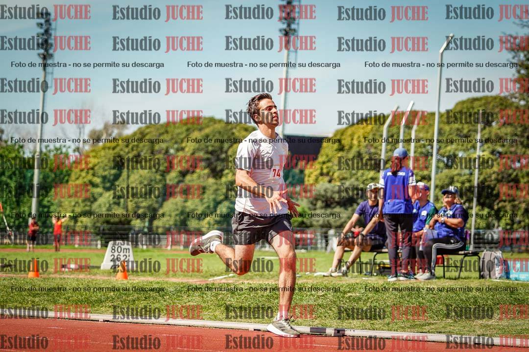 Fotos de los 800 m llanos de varones