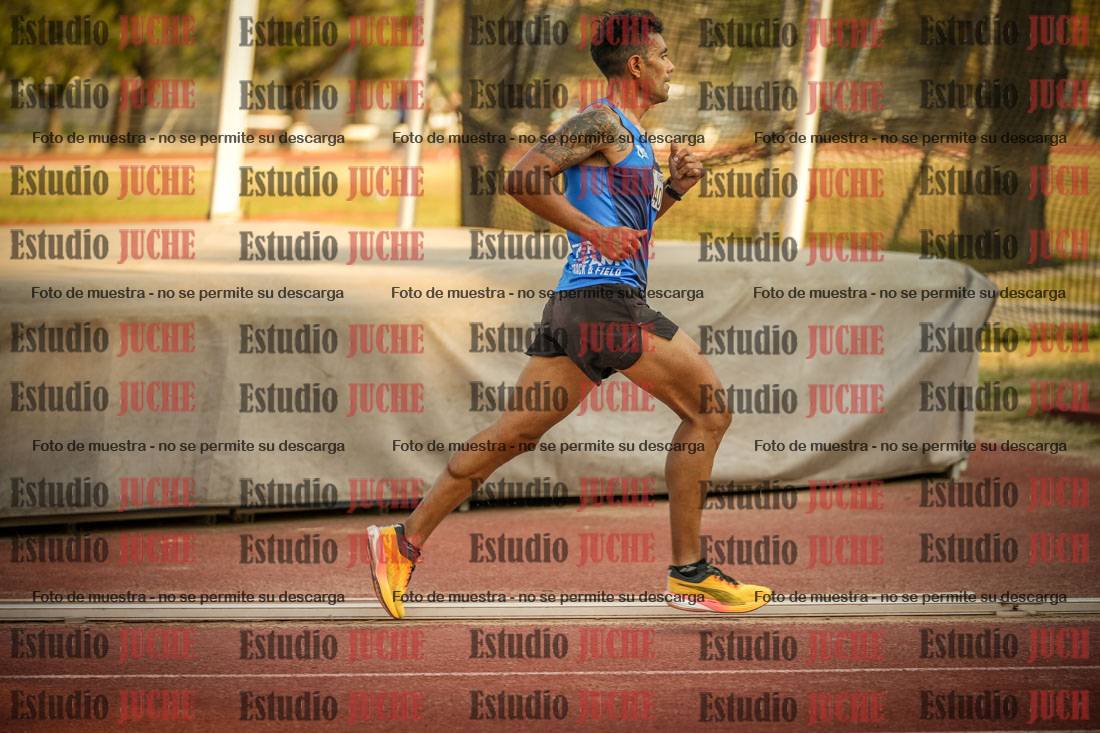 Fotos de los 5000 m llanos de mujeres y varones