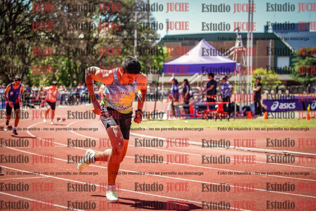 Fotos de los 400 m llanos de varones