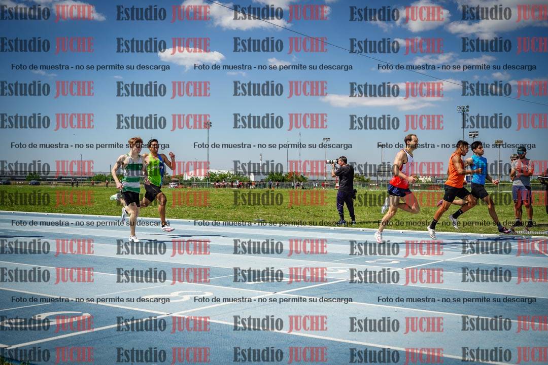 Fotos de los 400 m llanos de varones