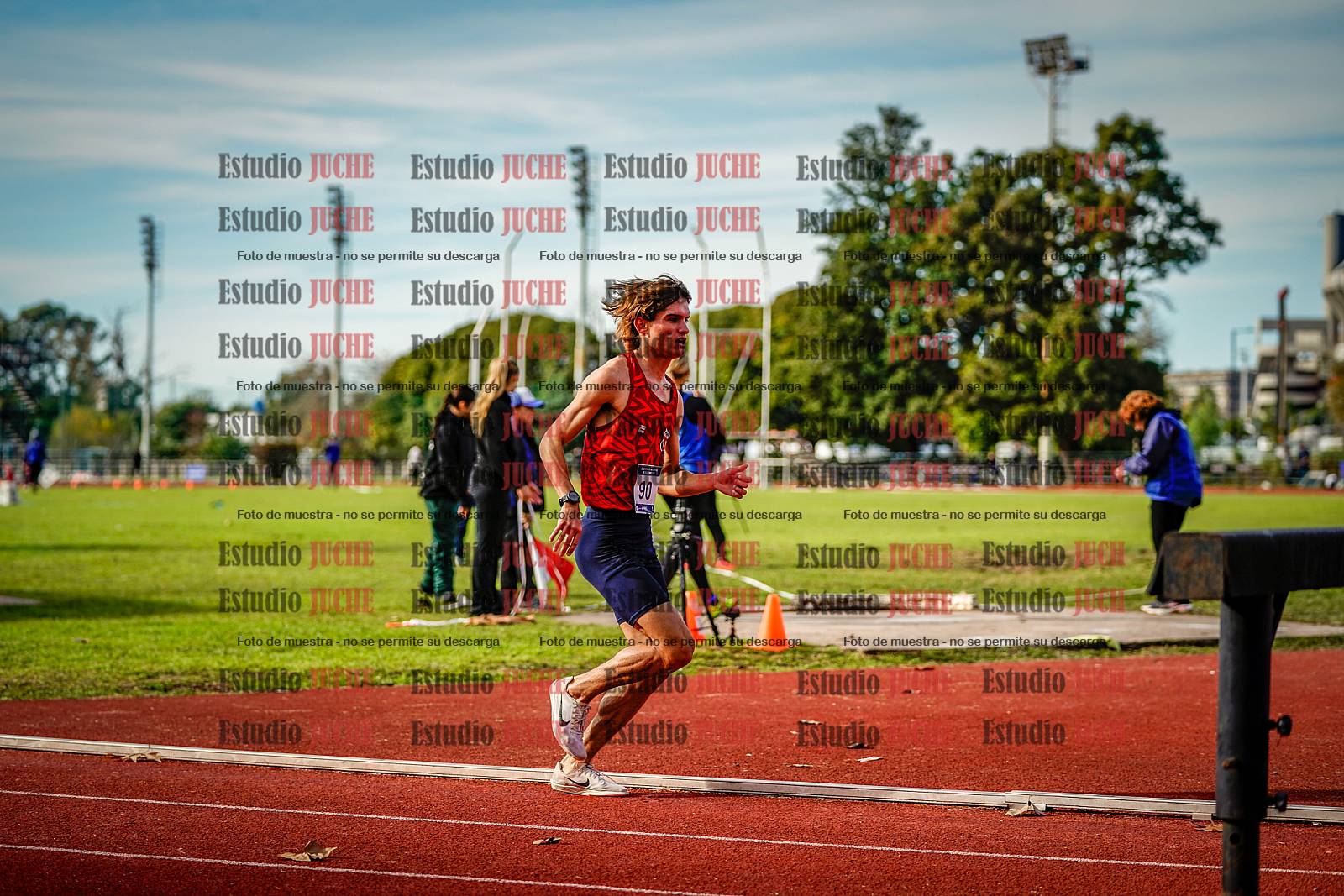 Fotos de los 3000 m con obstáculos de varones