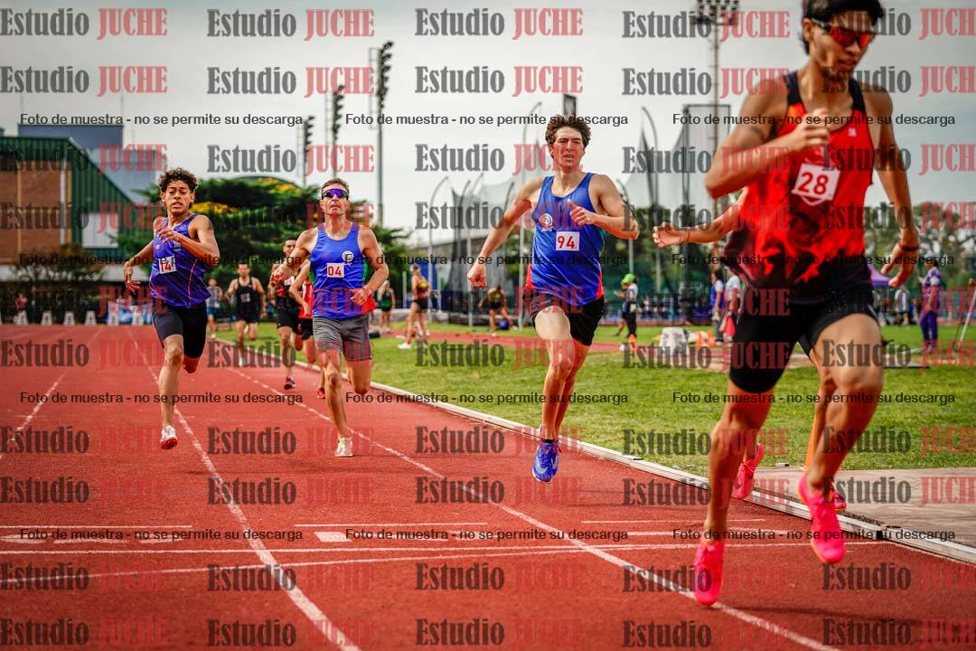 Fotos de los 800 m de varones